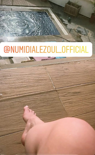 Noumidia feet photo thumbnail