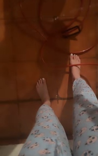Noumidia feet photo thumbnail