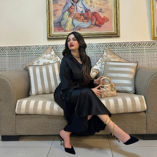 Noumidia feet photo thumbnail