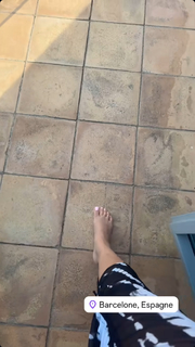 Noumidia feet photo thumbnail