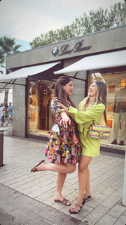 Noumidia feet photo thumbnail