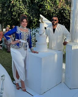 Noumidia feet photo thumbnail