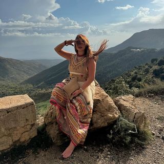 Noumidia feet photo thumbnail