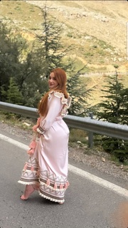 Noumidia feet photo thumbnail