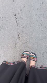 Noumidia feet photo thumbnail