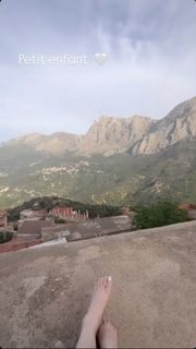 Noumidia feet photo thumbnail