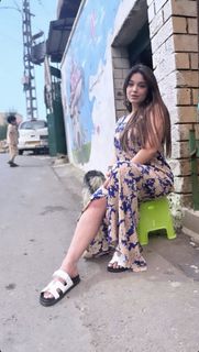 Noumidia feet photo thumbnail