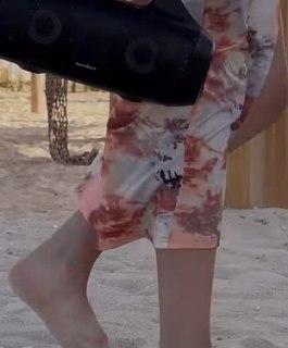 Nour Ehab feet photo thumbnail