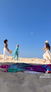 Nour Ehab feet photo thumbnail