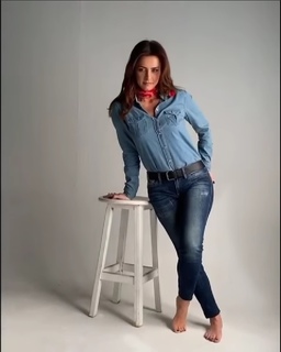 Nour feet photo thumbnail