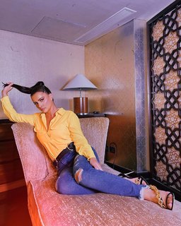 Nour feet photo thumbnail