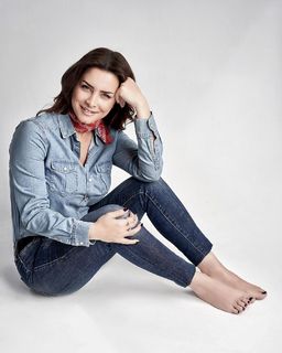 Nour feet photo thumbnail