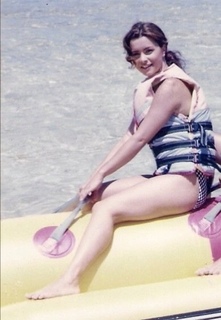 Nour feet photo thumbnail