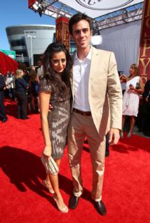 Noureen DeWulf feet photo thumbnail