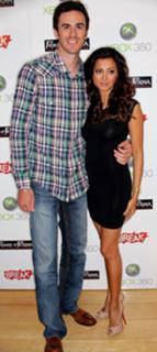 Noureen DeWulf feet photo thumbnail