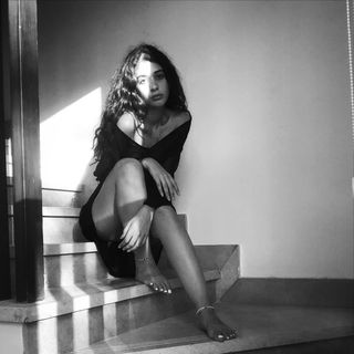 Nourine Abouseada feet photo 20