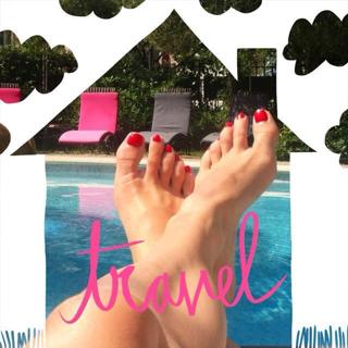 Nova Meierhenrich feet photo thumbnail