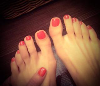 Nova Meierhenrich feet photo thumbnail