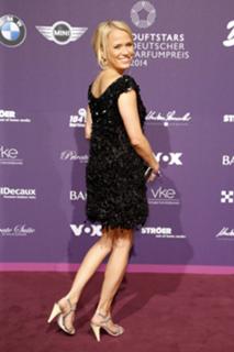 Nova Meierhenrich feet photo thumbnail