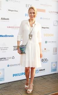 Nova Meierhenrich feet photo thumbnail