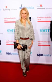 Nova Meierhenrich feet photo thumbnail