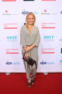 Nova Meierhenrich feet photo thumbnail