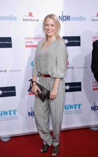 Nova Meierhenrich feet photo thumbnail