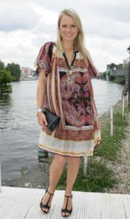 Nova Meierhenrich feet photo thumbnail