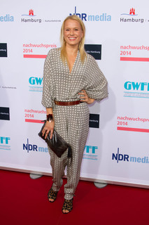 Nova Meierhenrich feet photo thumbnail