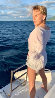 Nova Meierhenrich feet photo thumbnail