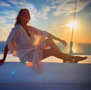 Nova Meierhenrich feet photo thumbnail