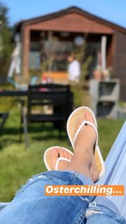 Nova Meierhenrich feet photo thumbnail