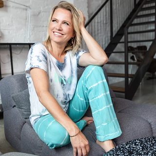 Nova Meierhenrich feet photo thumbnail