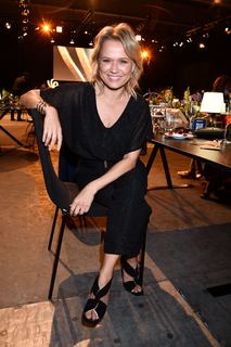 Nova Meierhenrich feet photo thumbnail