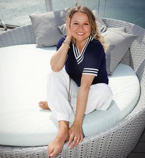 Nova Meierhenrich feet photo thumbnail