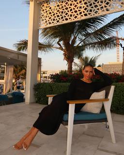 Nova Sarrailh feet photo thumbnail