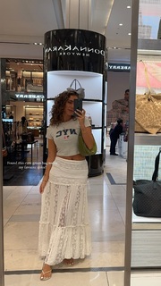 Nova Sarrailh feet photo thumbnail