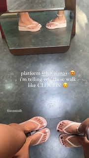 Nova Sarrailh feet photo thumbnail