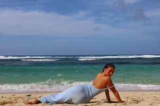 Nova Sarrailh feet photo thumbnail