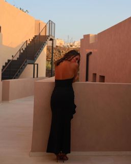 Nova Sarrailh feet photo thumbnail