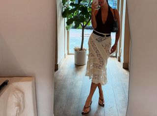 Nova Sarrailh feet photo thumbnail