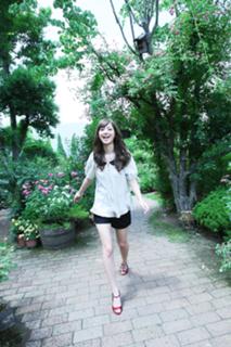 Nozomi Sasaki feet photo thumbnail