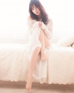 Nozomi Sasaki feet photo thumbnail