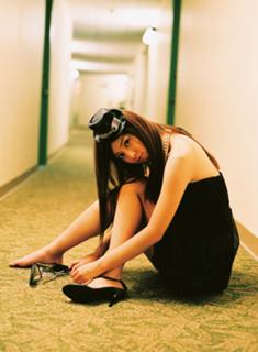 Nozomi Sasaki feet photo thumbnail