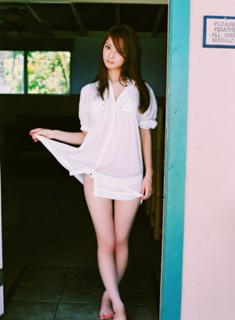 Nozomi Sasaki feet photo thumbnail
