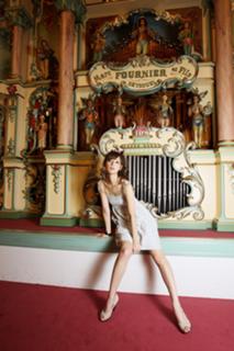 Nozomi Sasaki feet photo thumbnail