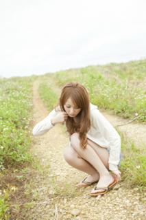 Nozomi Sasaki feet photo thumbnail