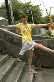 Nozomi Sasaki feet photo thumbnail