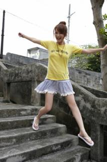 Nozomi Sasaki feet photo thumbnail