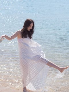 Nozomi Sasaki feet photo thumbnail